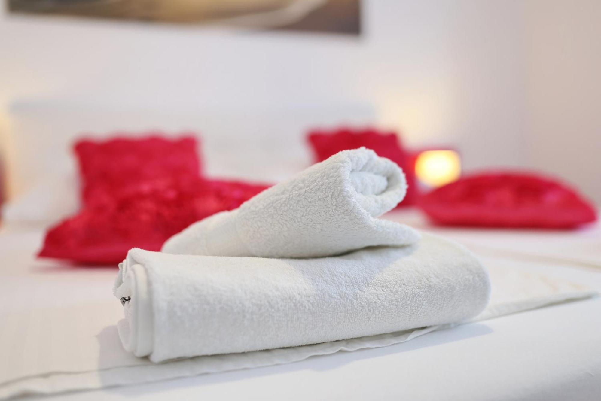 Apartments Rosini, 300M From The Beach With Shared Tavern And Bikes, Nin Luaran gambar