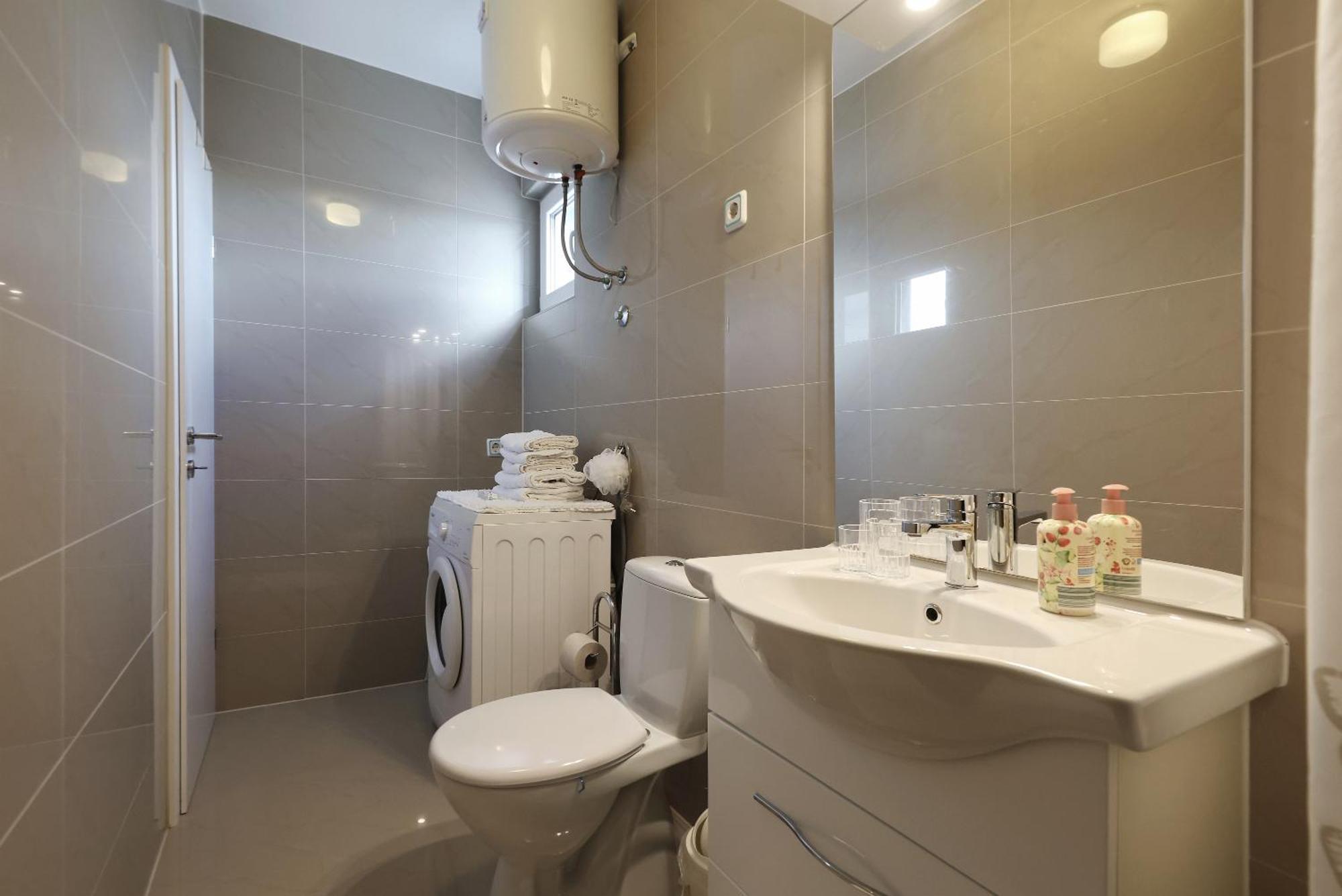 Apartments Rosini, 300M From The Beach With Shared Tavern And Bikes, Nin Luaran gambar