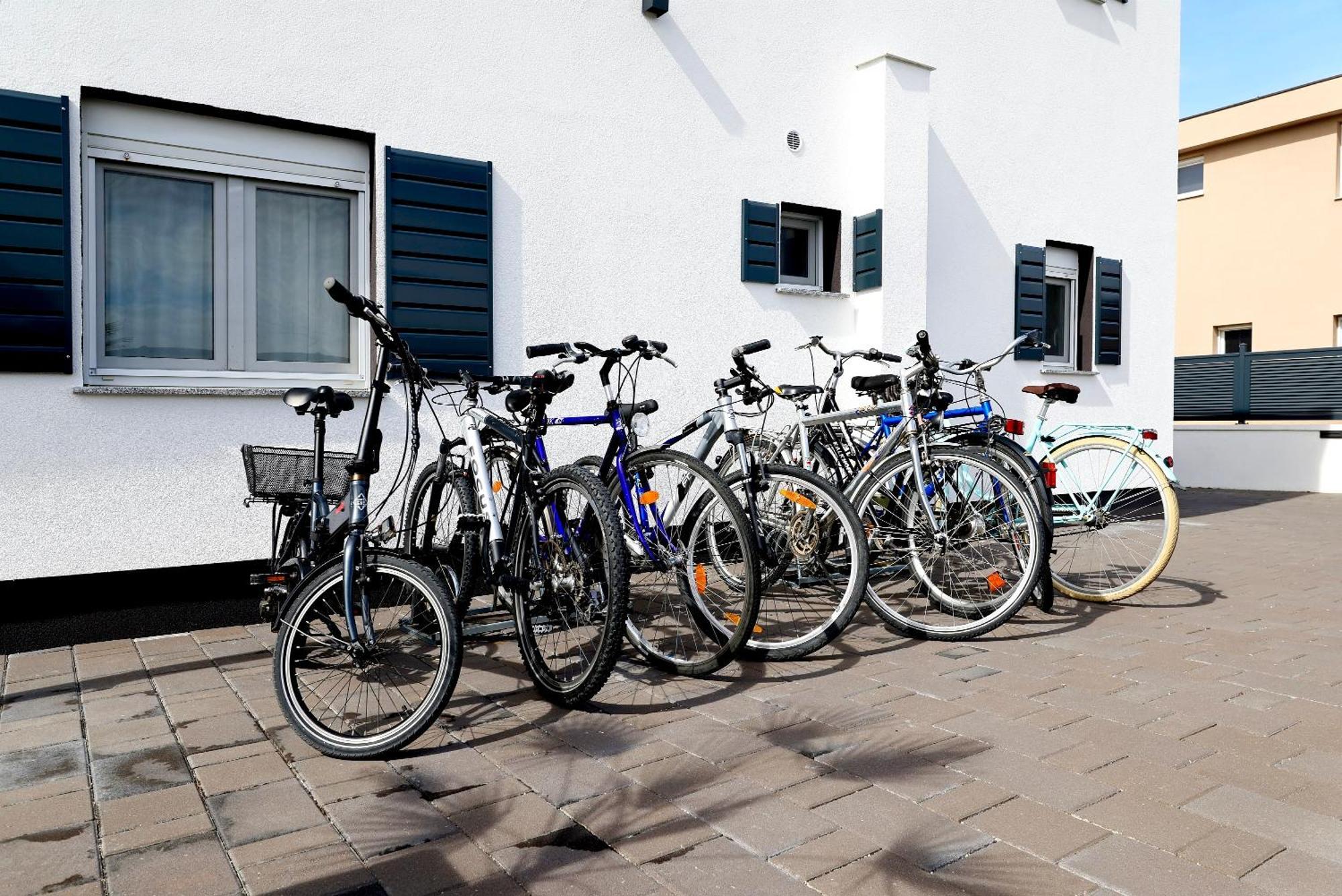 Apartments Rosini, 300M From The Beach With Shared Tavern And Bikes, Nin Luaran gambar